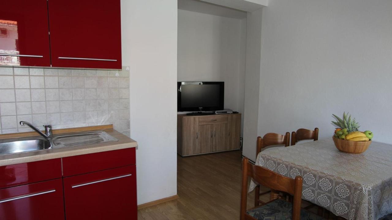 Apartments Grzetic Malinska Exterior photo